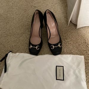 AUTHENTIC Gucci horsebit heels in black and size 39